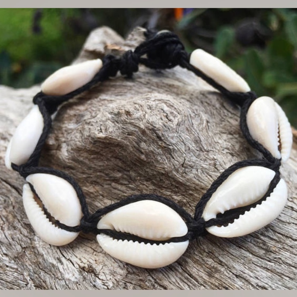 seashell bracelet